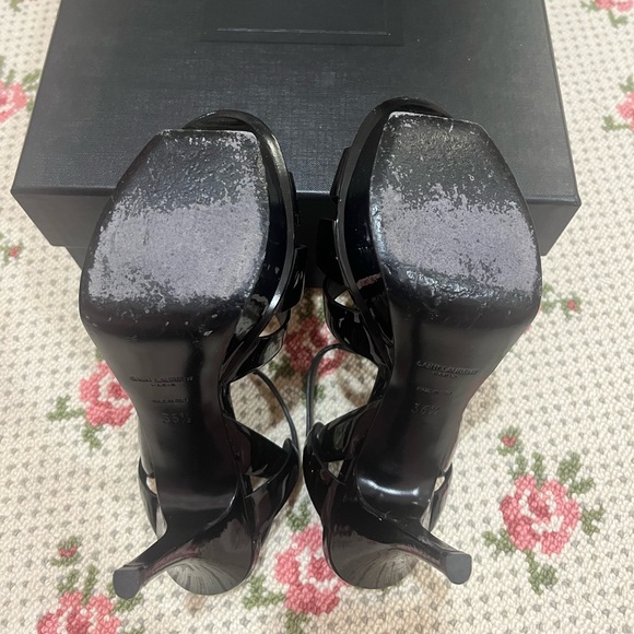 Saint Laurent Tribute Patent T-Strap Platform Sandals in Nero. Worn twice - Picture 8 of 10